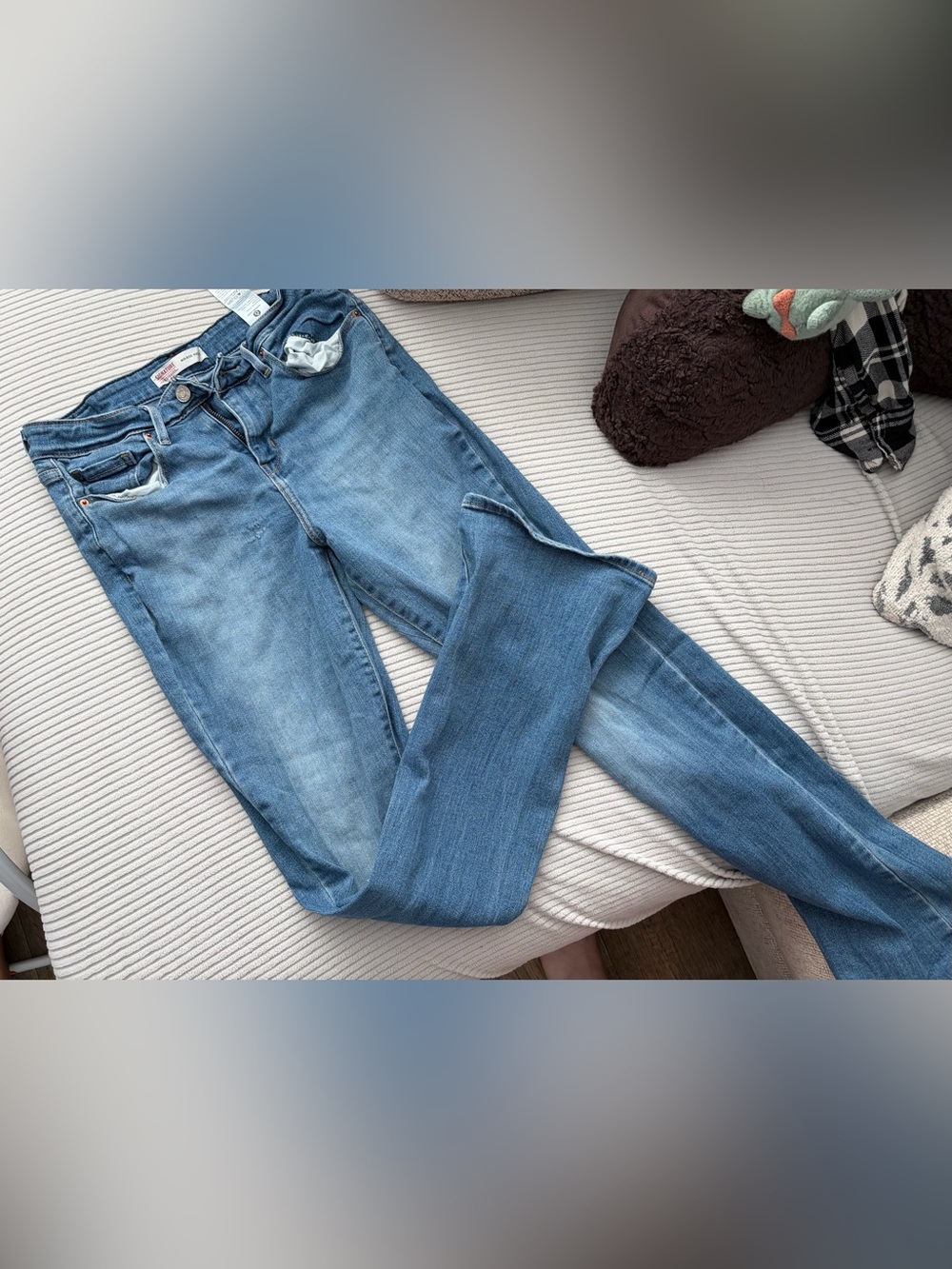 Women’s bootcut Levi’s jeans